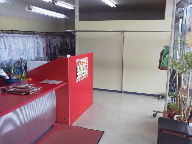シキボウクリーニング　荊本店　バックヤード